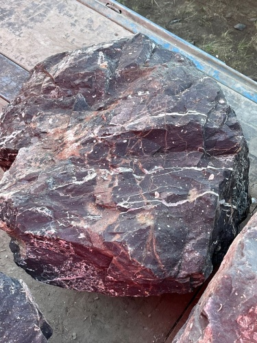 Камни для ландшафтного дизайна красно-фиолетовые 10-60 килограмм купить в Республике Алтай