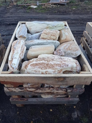 Златолит жёлтый, жёлто-зелёный глыбки и валуны для ланшафтного дизайна купить в Республике Алтай