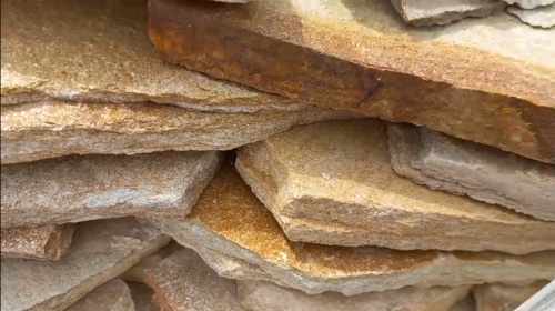 Плитняк златолит жёлтый золотистый для отмостки купить в Республике Алтай