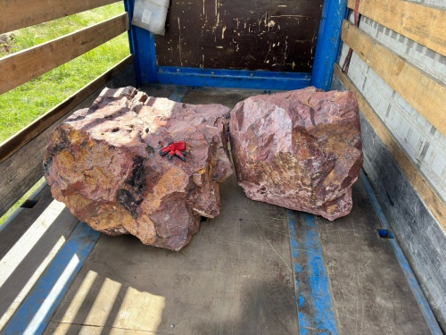 Ландшафтные глыбы красно-фиолетовые 200-1000 килограмм купить в Республике Алтай