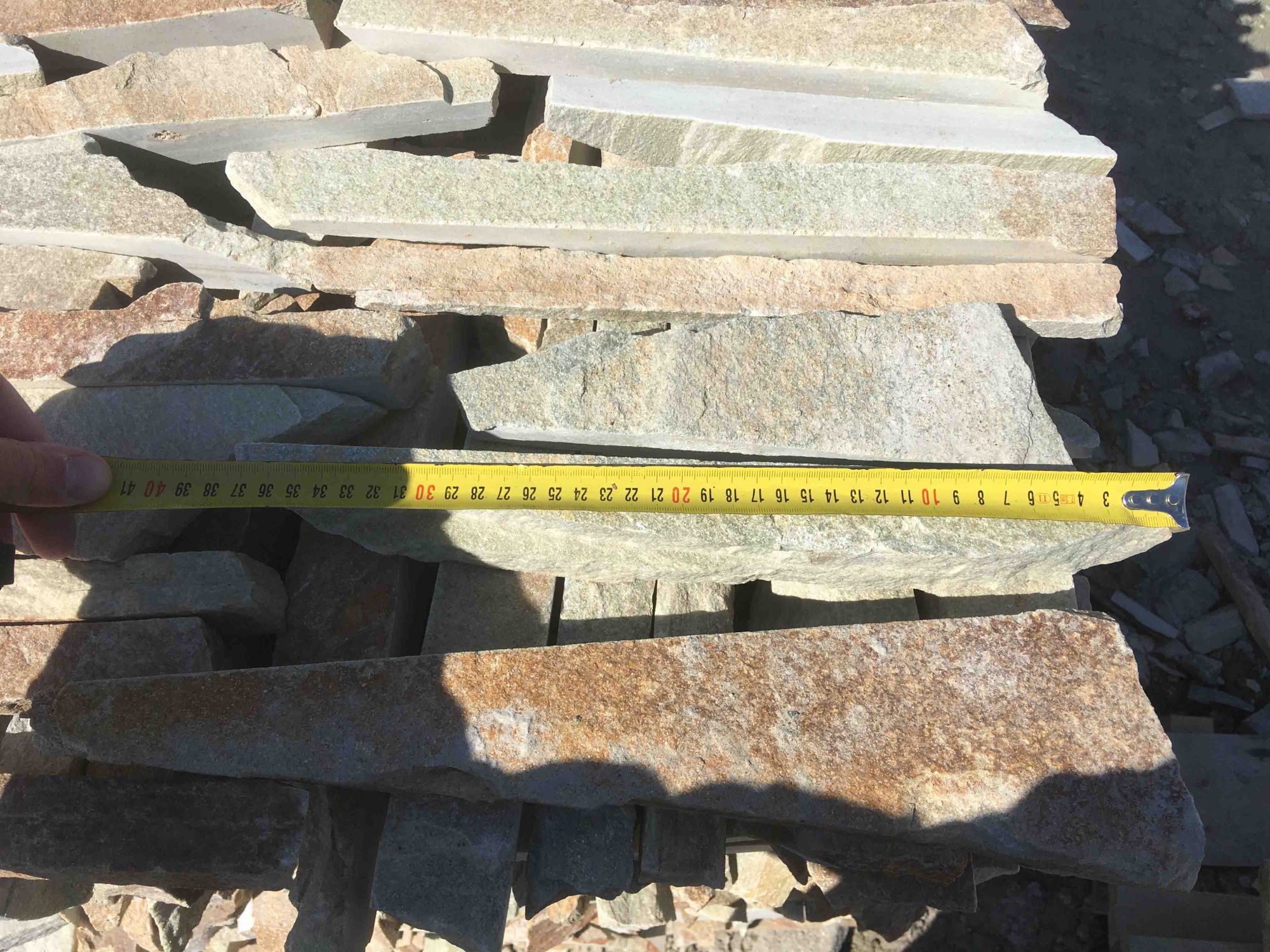 Горбушка златолит золотистый для облицовки купить в Республике Алтай