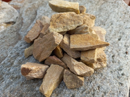 Златолит жёлтый декоративная каменная крошка купить в Республике Алтай