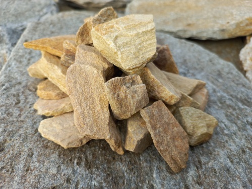 Златолит жёлтый декоративная каменная крошка купить в Республике Алтай