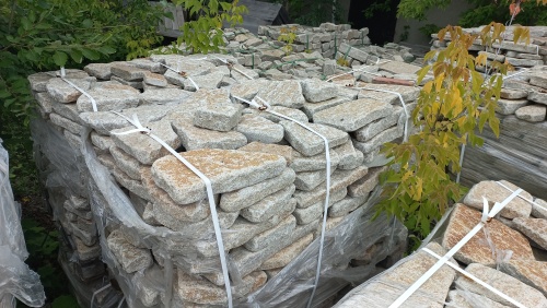 Гранитный плитняк галтованный для парковки купить в Республике Алтай