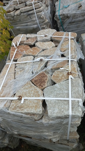 Плитняк галтованный гранитный для ландшафтного дизайна купить в Республике Алтай